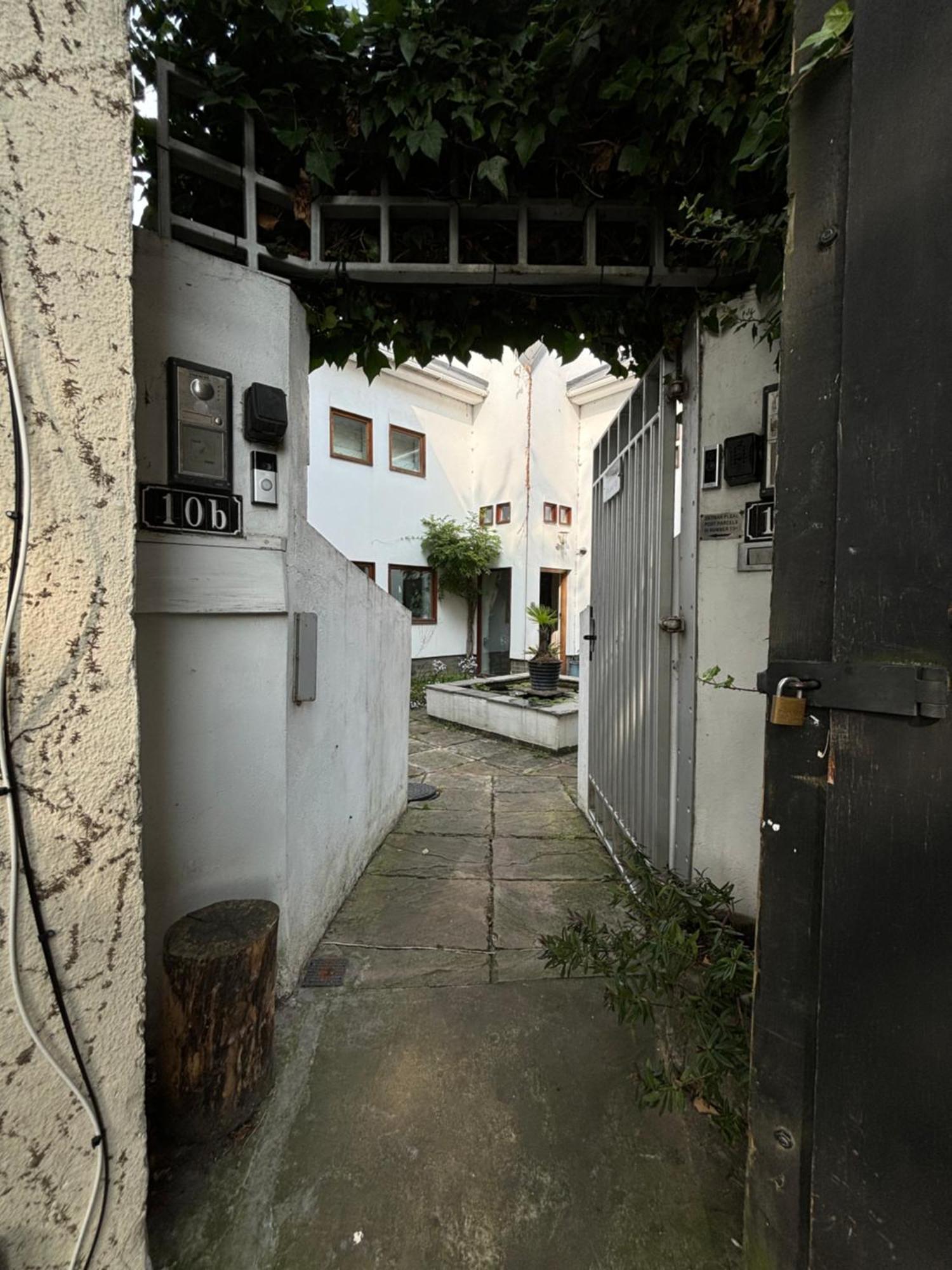 Appartamento Little Oasis In Brixton Londra